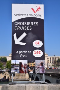 Signboard tempat nak naik cruise. Turun tangga bila Nampak signboard ni.