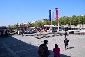 Kaunter tiket dan tempat nak naik cruise