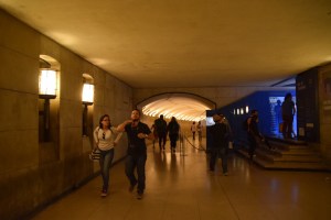 Laluan bawah tanah untuk ke kaunter tiket