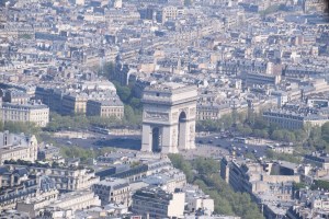 ZOOM skit... Arc de Triomphe